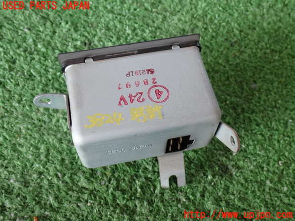 2UPJ-9238247850]ランクル60系(HJ61V)時計 中古_2