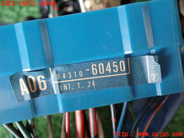 2UPJ-9238246720]ランクル60系(HJ61V)コンビネーションスイッチ 中古_5