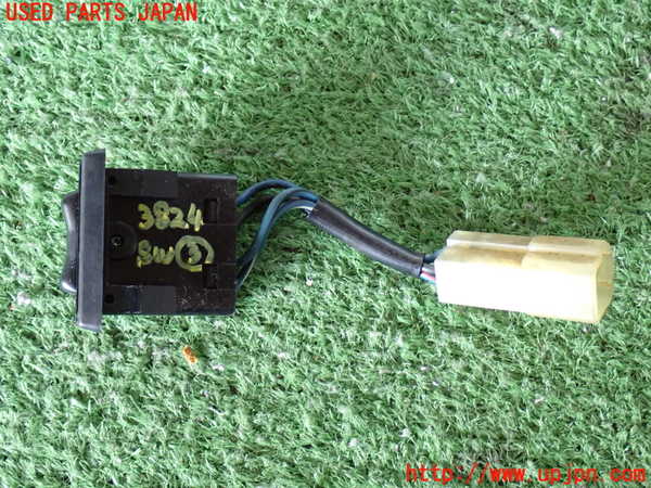 2UPJ-9238246308]ランクル60系(HJ61V)スイッチ3(アンテナ) 中古_2