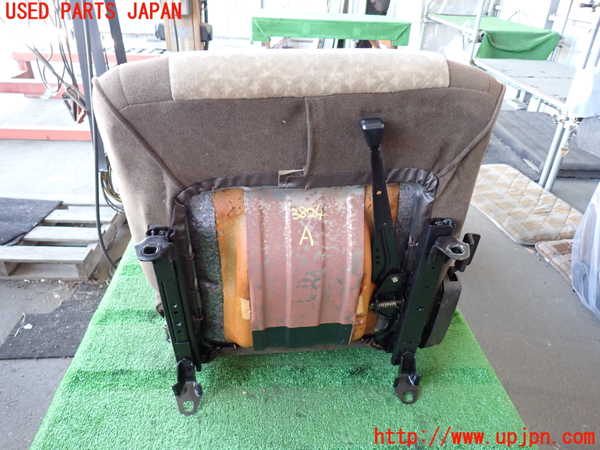 2UPJ-9238247065]ランクル60系(HJ61V)助手席シート 中古_5