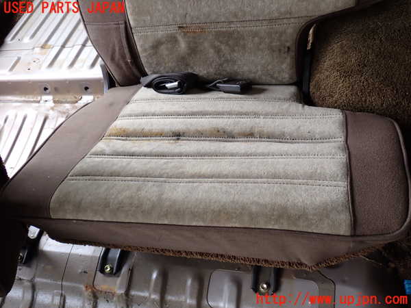 2UPJ-9238247175]ランクル60系(HJ61V)左2列目シート ジャンク_2