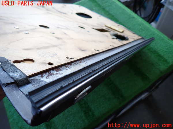 2UPJ-9238241264]ランクル60系(HJ61V)左前ドア内張り 中古_4