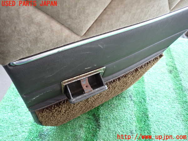 2UPJ-9238241294]ランクル60系(HJ61V)右後ドア内張り 中古_4