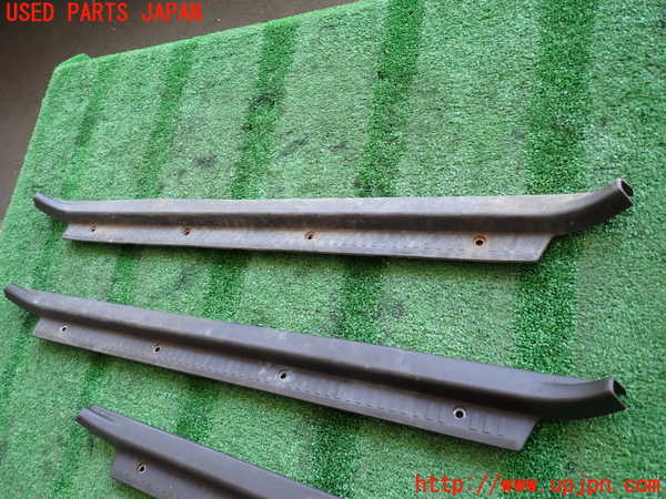 2UPJ-9238247740]ランクル60系(HJ61V)スカッフプレート 中古_2