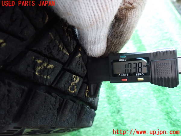 2UPJ-9238249027]ランクル60系(HJ61V)タイヤ　ホイール　1本② 215/80R15 中古_3