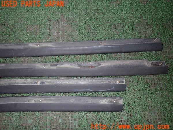 3UPJ=9238250011]ランドクルーザー80(FZJ80G)後期 社外 フェンダーモール ラバー オーバーフェンダー 片側約28mm出し 中古_3