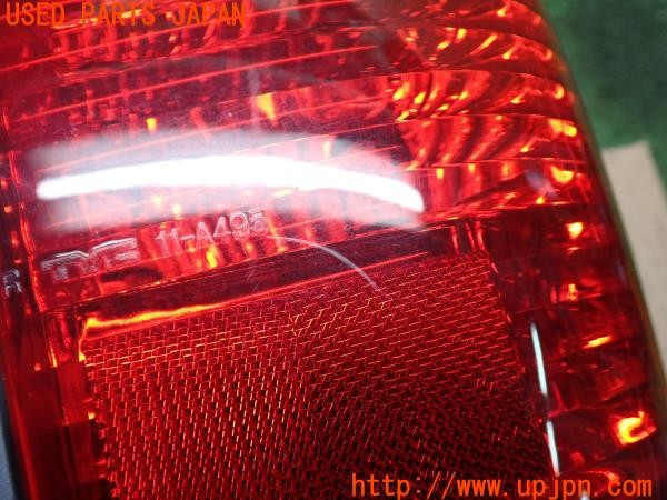 3UPJ=9238250547]ランドクルーザー80(FZJ80G)後期 TYC 11-A496 テールランプ 中古_3
