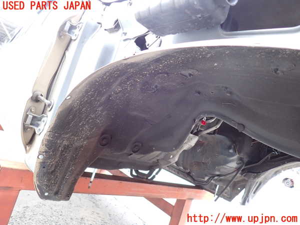 2UPJ-9238251090]ランクル80系(FZJ80G)右前フェンダーライナー 中古_3