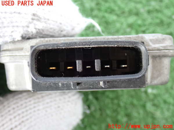 2UPJ-9238252611]ランクル80系(FZJ80G)パワートランジスタ(イグナイター) 中古_2