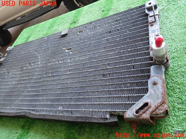 2UPJ-9238256031]ランクル80系(FZJ80G)エアコンコンデンサー1 中古_3