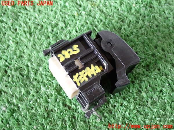 2UPJ-9238256245]ランクル80系(FZJ80G)左前パワーウィンドウスイッチ 中古_2