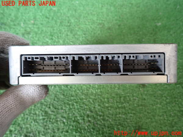 2UPJ-9238256110]ランクル80系(FZJ80G)エンジンコンピューター 中古_2