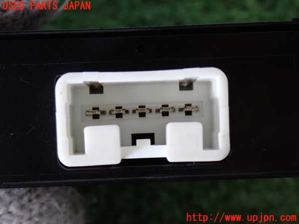 2UPJ-9238256135]ランクル80系(FZJ80G)パワステコンピューター 中古_2