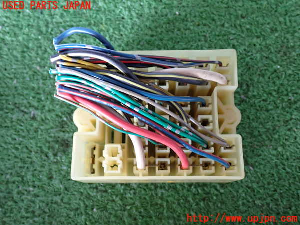 2UPJ-9238256741]ランクル80系(FZJ80G)ヒューズボックス1(室内運転席側) 中古_3