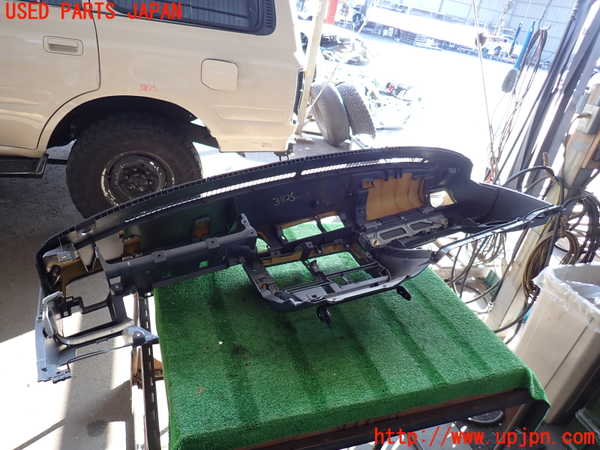 2UPJ-9238257505]ランクル80系(FZJ80G)ダッシュボード 中古_5