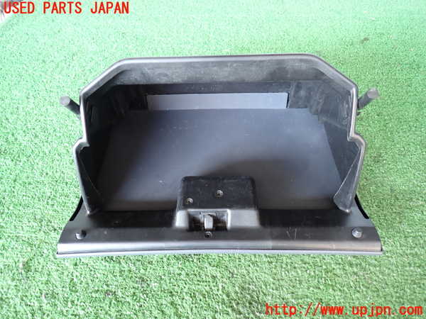 2UPJ-9238257516]ランクル80系(FZJ80G)グローブボックス1 中古_2