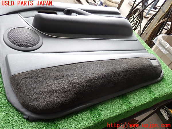 2UPJ-9238251234]ランクル80系(FZJ80G)右前ドア内張り 中古_2
