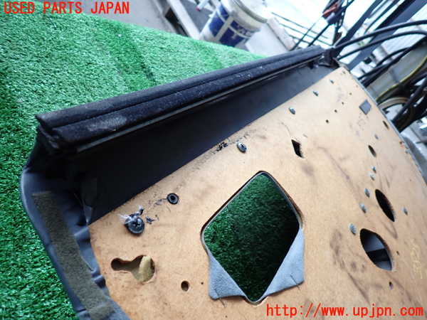 2UPJ-9238251324]ランクル80系(FZJ80G)左後ドア内張り 中古_4