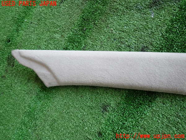 2UPJ-9238257655]ランクル80系(FZJ80G)右フロントピラートリム 中古_2