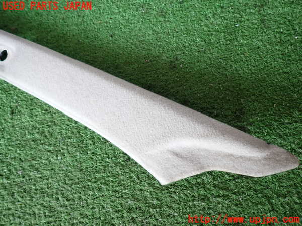 2UPJ-9238257660]ランクル80系(FZJ80G)左フロントピラートリム 中古_2