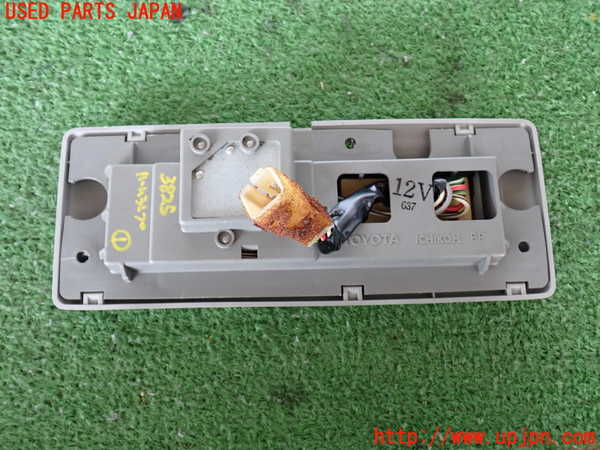 2UPJ-9238256411]ランクル80系(FZJ80G)ルームランプ1(1列目真中) 中古_2