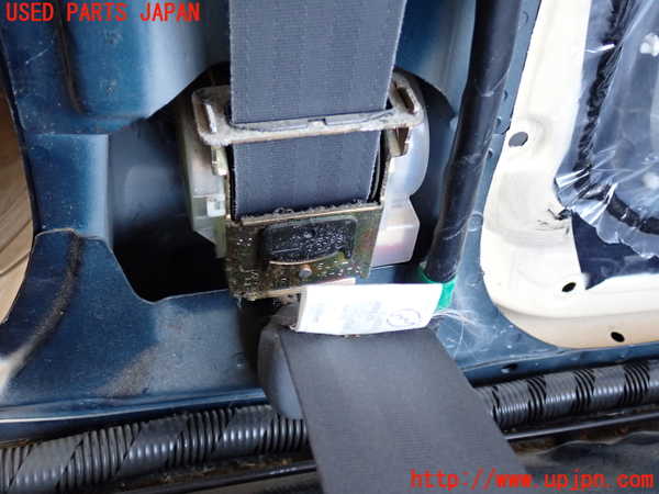 2UPJ-9238257075]ランクル80系(FZJ80G)助手席シートベルト 中古_2