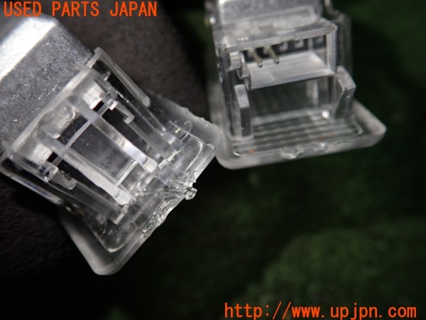 3UPJ=9238260512]BMW 740i(YA30 F01)BMW純正 63312414105 LEDドアプロジェクター カーテシランプ セット 中古_4