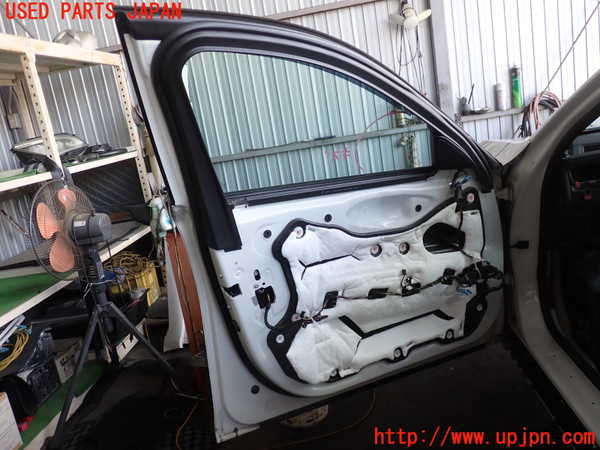 2UPJ-9238261260]BMW 740i(YA30)左前ドア (43R-001026) 中古 (F01)_5