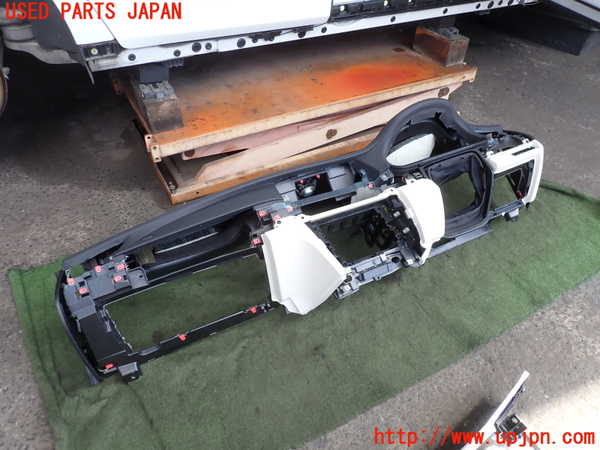 2UPJ-9238267505]BMW 740i(YA30)ダッシュボード 中古 (F01)_2
