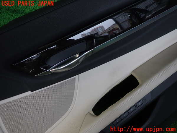 2UPJ-9238261234]BMW 740i(YA30)右前ドア内張り 中古 (F01)_2