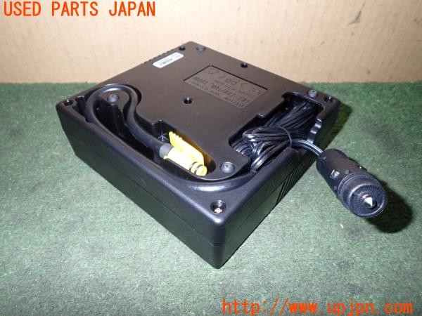 3UPJ=9238270625]BMW M135i(1B30 F20)前期 純正 6 794 839 パンク修理キット エアコンプレッサー・ホルダーのみ 中古_4