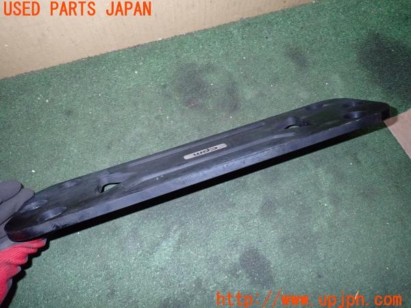 3UPJ=9238270700]BMW M135i(1B30 F20)前期 CPM ロアーレインフォースメント フロア補強バー 中古_3