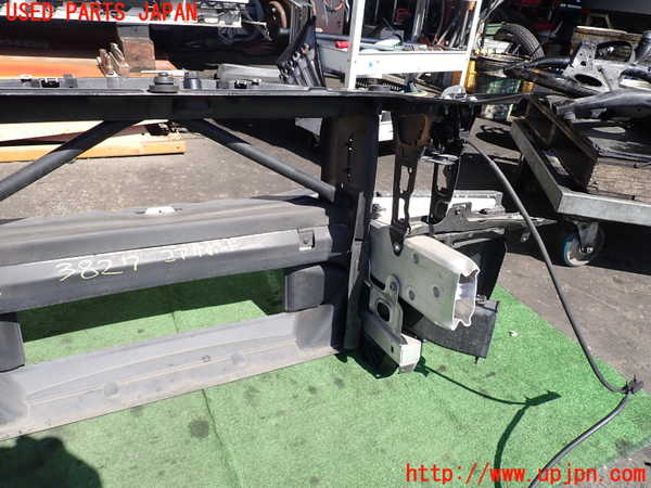 2UPJ-9238271041]BMW M135i(1B30)コアサポート 中古_4