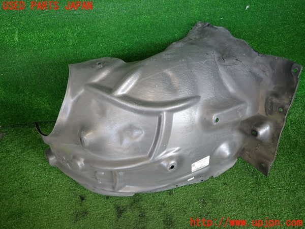 2UPJ-9238271092]BMW M135i(1B30)左前フェンダーライナー 中古_4