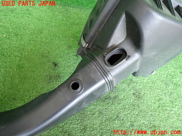 2UPJ-9238272560]BMW M135i(1B30)エアクリーナーボックス 中古_5