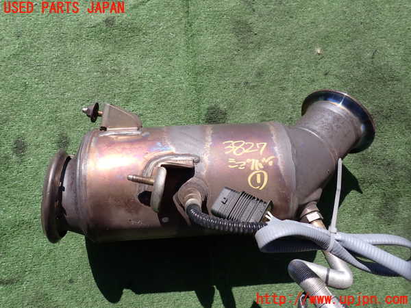 2UPJ-9238272661]BMW M135i(1B30)触媒1 中古_2