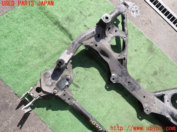 2UPJ-9238275285]BMW M135i(1B30)フロントメンバー 中古_3