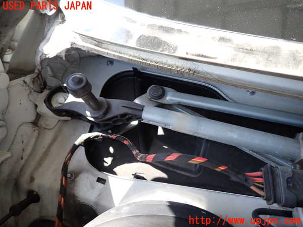 2UPJ-9238276770]BMW M135i(1B30)フロントワイパーモーター 中古_3