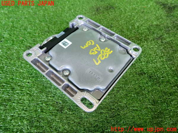 2UPJ-9238276145]BMW M135i(1B30)エアバッグコンピューター 中古_2