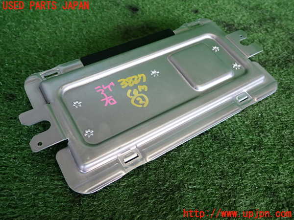 2UPJ-9238276147]BMW M135i(1B30)コンピューター2 中古_2