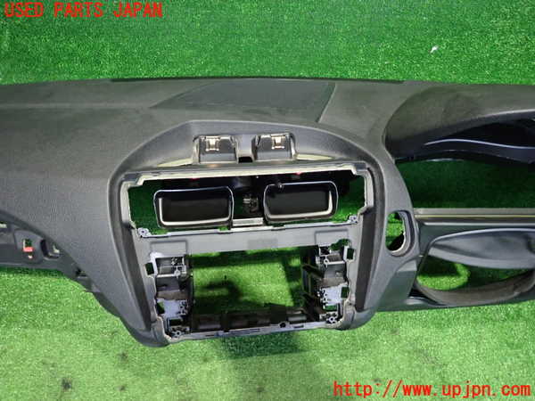 2UPJ-9238277505]BMW M135i(1B30)ダッシュボード 中古_3