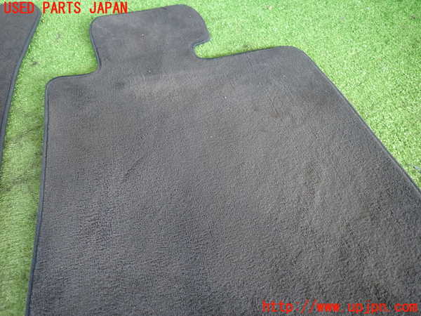 2UPJ-9238277800]BMW M135i(1B30)フロアマット 中古_2
