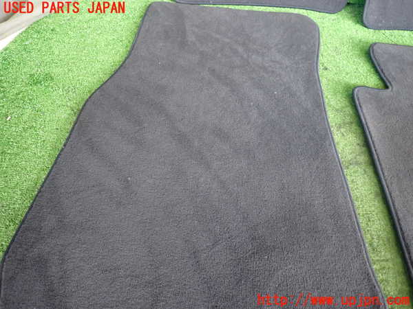 2UPJ-9238277800]BMW M135i(1B30)フロアマット 中古_3