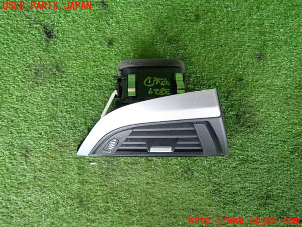 2UPJ-9238277526]BMW M135i(1B30)エアコン吹き出し口1 (右) 中古_2