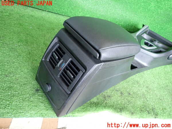 2UPJ-9238277540]BMW M135i(1B30)センターコンソール 中古_4