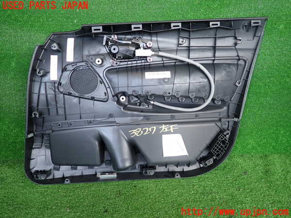 2UPJ-9238271264]BMW M135i(1B30)左前ドア内張り 中古_2