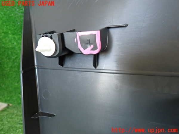 2UPJ-9238271578]BMW M135i(1B30)バックドア内張り 中古_3