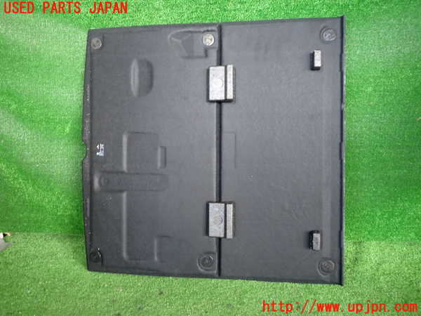 2UPJ-9238277771]BMW M135i(1B30)ラゲッジトレイ1 中古_2