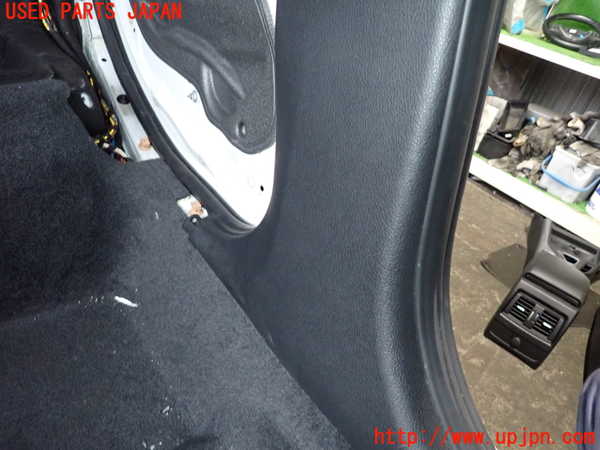2UPJ-9238277670]BMW M135i(1B30)左センターピラートリム 中古_4