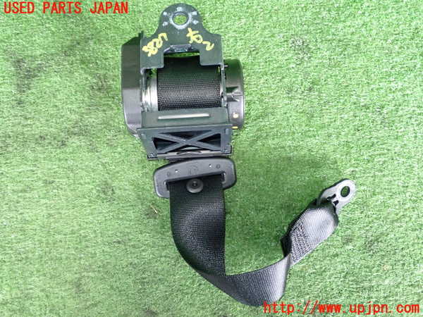 2UPJ-9238277155]BMW M135i(1B30)右2列目シートベルト 中古_2